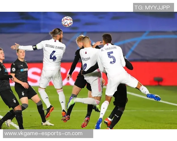 足总杯精彩对决阿森纳与巴萨战成平局战术解析引发全场热议