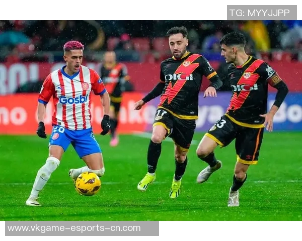 足总杯激战巴黎圣日耳曼3-0莱比锡争议判罚引发全场热议